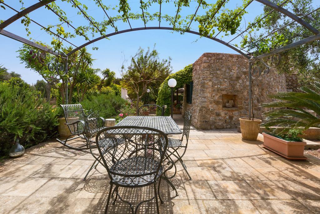 Trulli Romantici Salve Exterior foto
